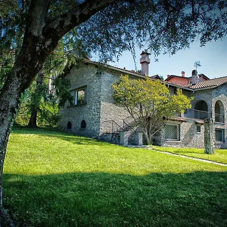 Vila Silvia *